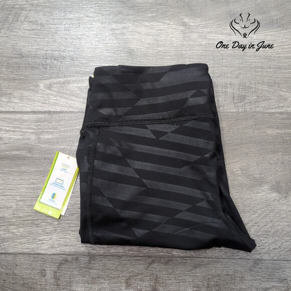 Old Navy Active Crop Yoga Pants Size M - Picture 6 of 6